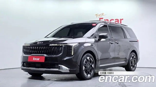 Kia Canival 2025 — photo 1