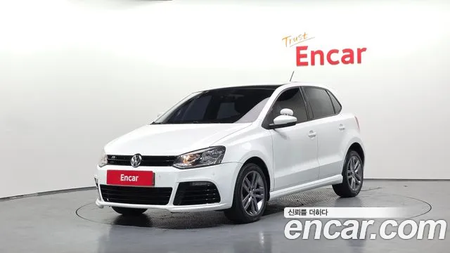 Volkswagen Polo 2016 — photo 1