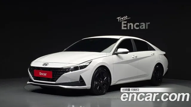 Hyundai AVANTE 2023 — photo 1