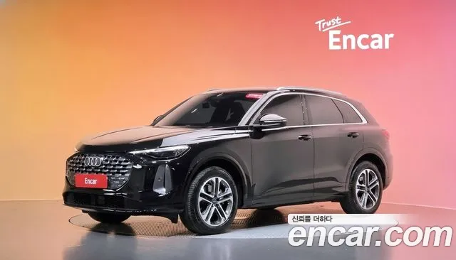 Audi Q5 2025 — photo 1