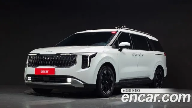 Kia Canival 2025 — photo 1