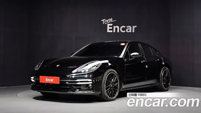 Porsche Panamera 2021 — photo 1