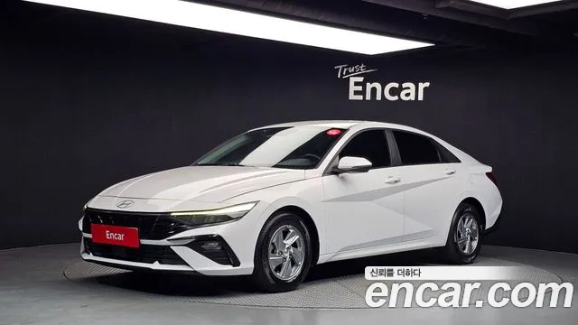 Hyundai AVANTE 2024 — photo 1