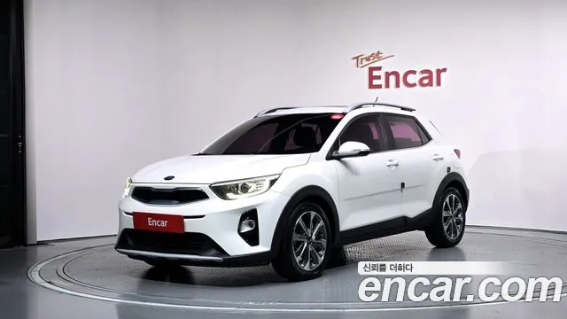 Kia Stonic 2018 — photo 1