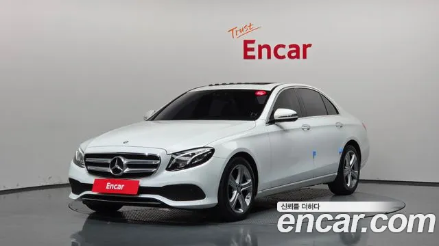 Mercedes-Benz E-Class 2017 — photo 1