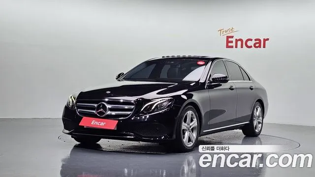 Mercedes-Benz E-Class 2018 — photo 1