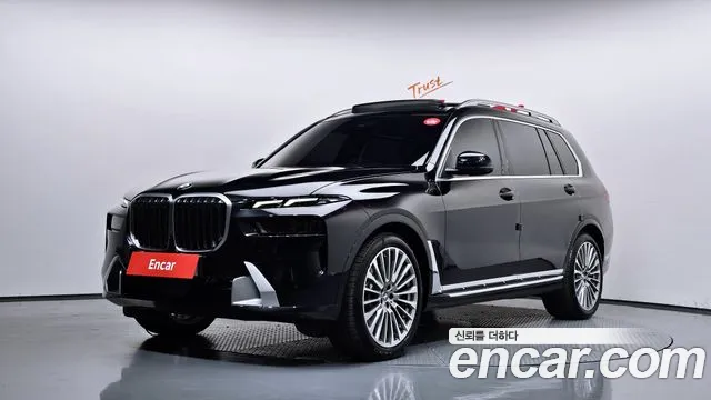 BMW X7 2025 — photo 1