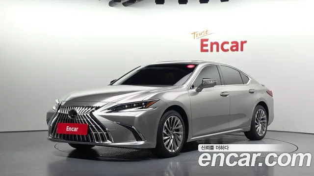 Lexus ES 2026 — photo 1