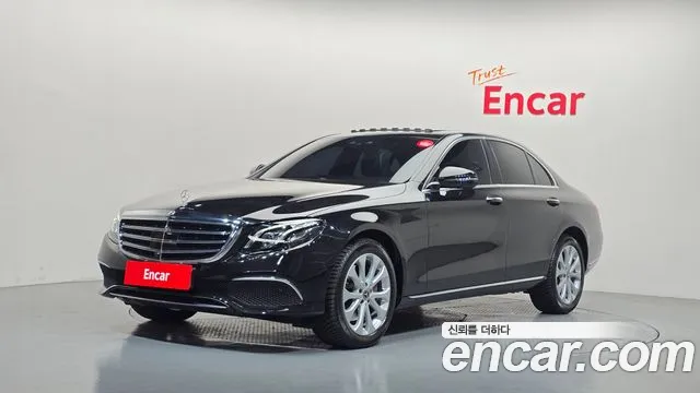Mercedes-Benz E-Class 2020 — photo 1