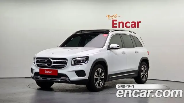 Mercedes-Benz GLB-Class 2022 — photo 1