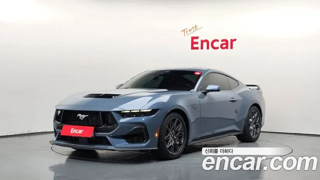 Ford Mustang 2025 — photo 1