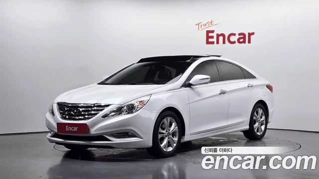 Hyundai Sonata 2010 — photo 1