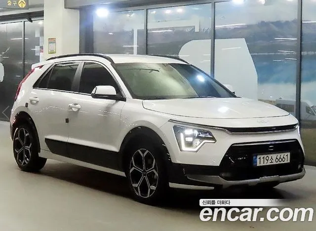 Kia Niro 2022 — photo 1