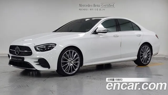 Mercedes-Benz E-Class 2022 — photo 1