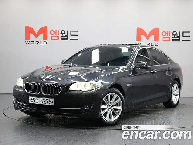 BMW 5-Series 2011 — photo 1