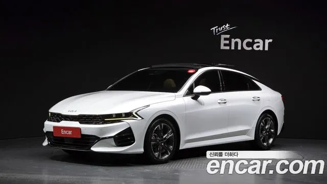 Kia K5 2022 — photo 1