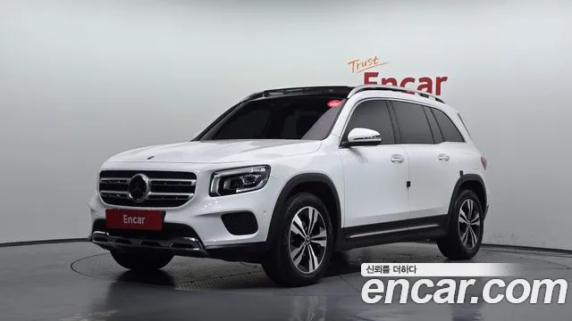 Mercedes-Benz GLB-Class 2023 — photo 1