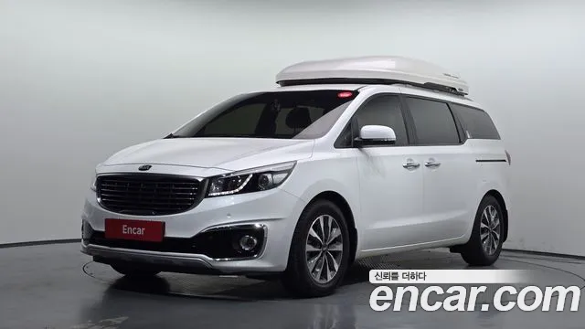 Kia Canival 2015 — photo 1