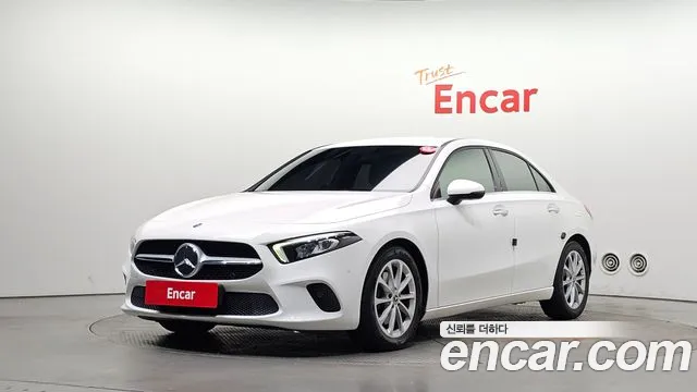 Mercedes-Benz A-Class 2020 — photo 1