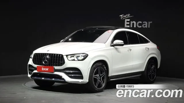 Mercedes-Benz GLE-Class 2021 — photo 1