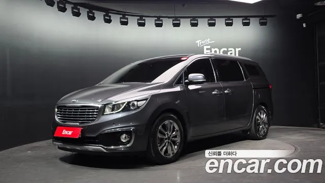 Kia Canival 2018 — photo 1