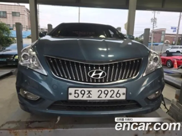 Hyundai Grandeur 2015 — photo 1