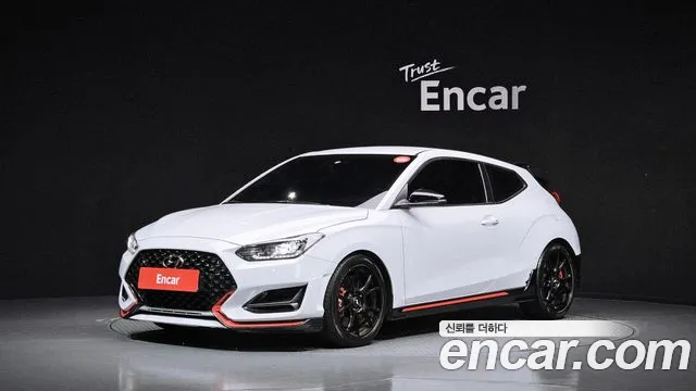 Hyundai Veloster 2019 — photo 1