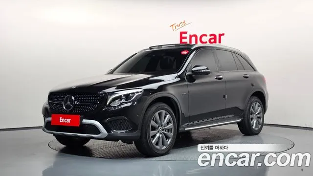 Mercedes-Benz GLC-Class 2019 — photo 1
