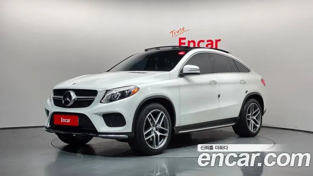 Mercedes-Benz GLE-Class 2017 — photo 1