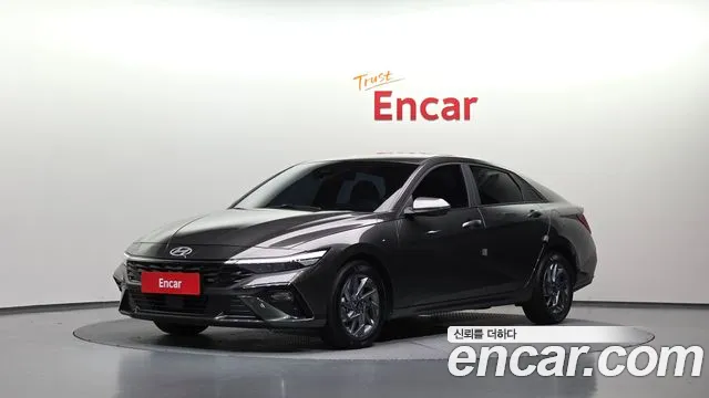 Hyundai AVANTE 2024 — photo 1