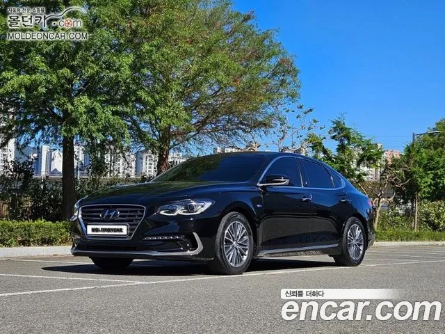 Hyundai Grandeur 2018 — photo 1