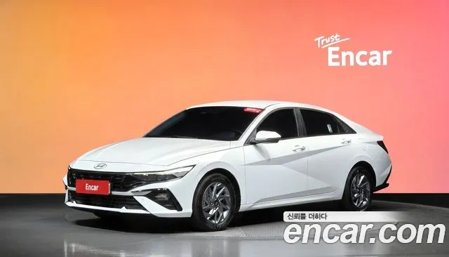 Hyundai AVANTE 2024 — photo 1