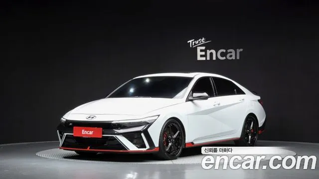Hyundai AVANTE 2024 — photo 1