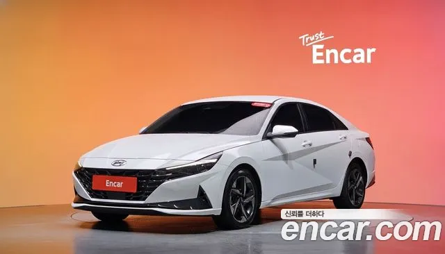 Hyundai AVANTE 2021 — photo 1