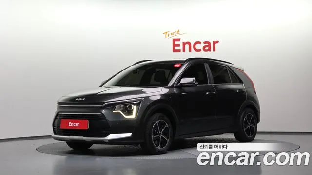 Kia Niro 2022 — photo 1