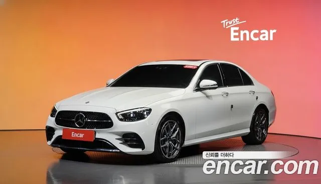 Mercedes-Benz E-Class 2022 — photo 1
