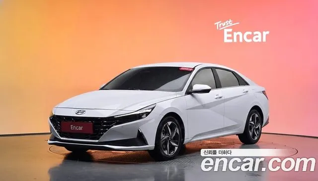 Hyundai AVANTE 2023 — photo 1