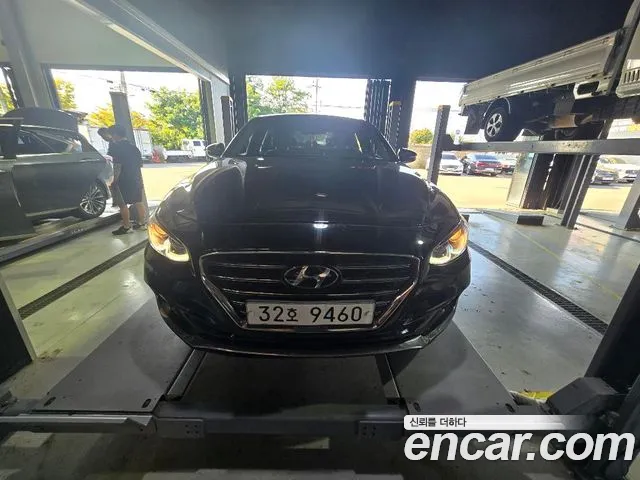 Hyundai Grandeur 2017 — photo 1