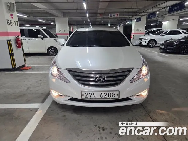 Hyundai Sonata 2014 — photo 1