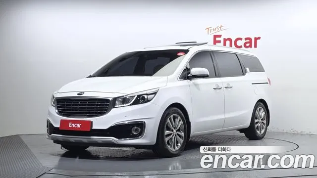 Kia Canival 2018 — photo 1