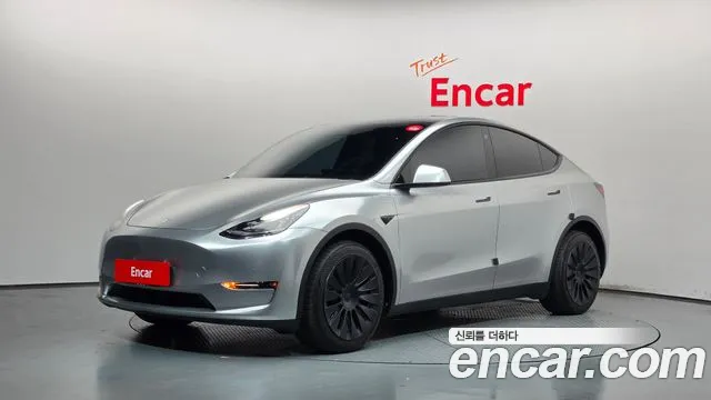 Tesla Model Y 2022 — photo 1
