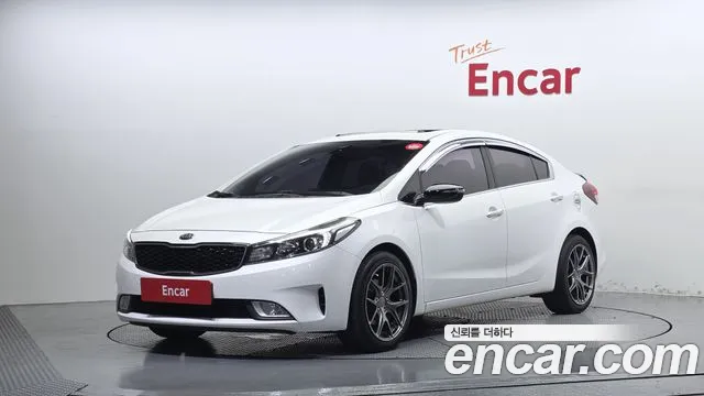 Kia K3 2016 — photo 1