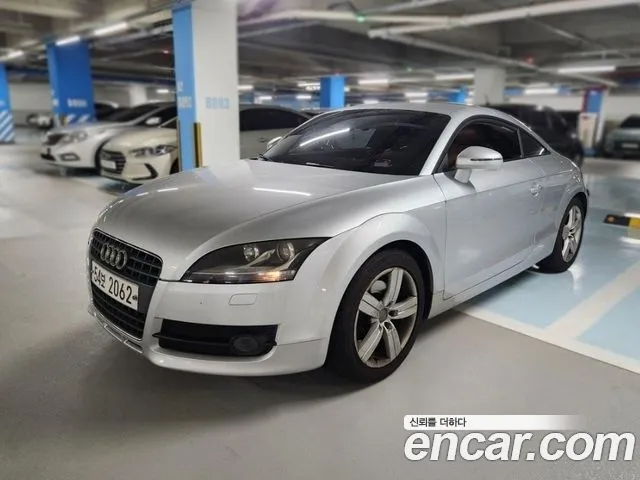 Audi TT 2008 — photo 1