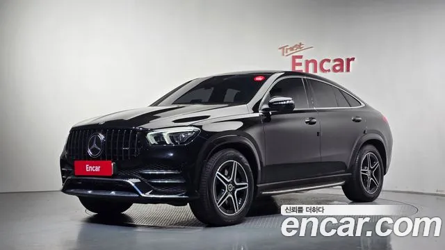 Mercedes-Benz GLE-Class 2021 — photo 1