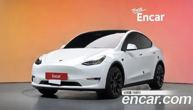 Tesla Model Y 2022 — photo 1