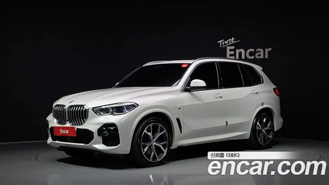 BMW X5 2022 — photo 1
