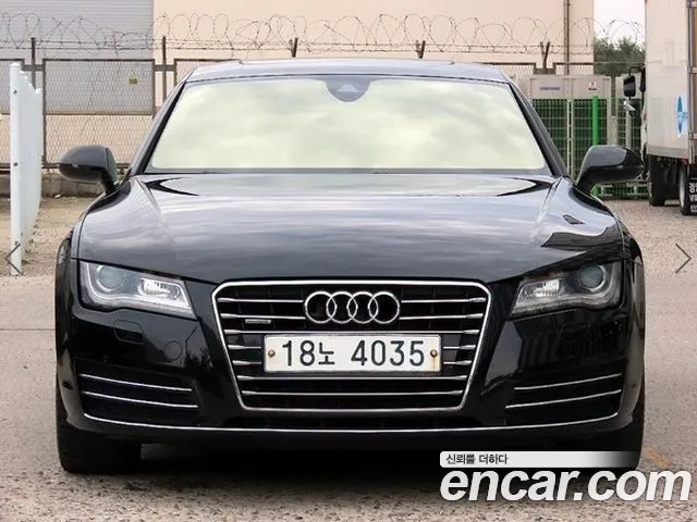 Audi A7 2013 — photo 1
