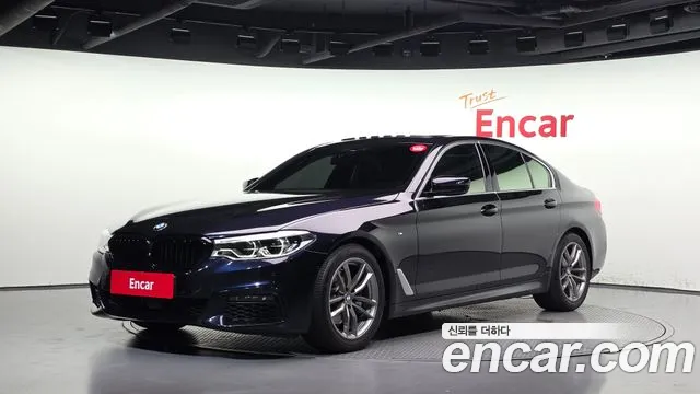 BMW 5-Series 2019 — photo 1