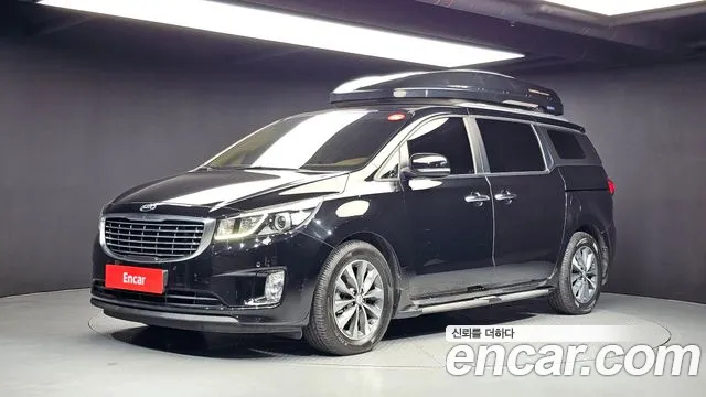 Kia Canival 2016 — photo 1