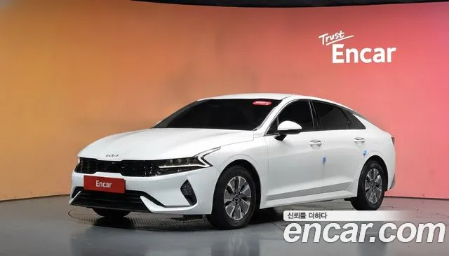 Kia K5 2023 — photo 1